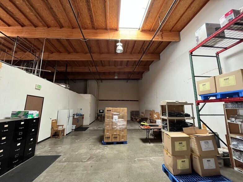 More Photos Of 14702-14738 Central Ave, Chino Warehouse For Lease