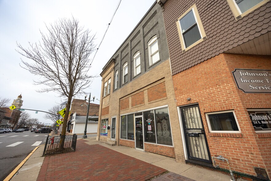 More Photos Of 50-52 S Main St, London Storefront Retail Residential For Sale