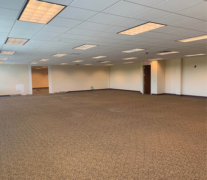 More Photos Of 4502-4530 Maass Rd, Bellevue Office For Lease