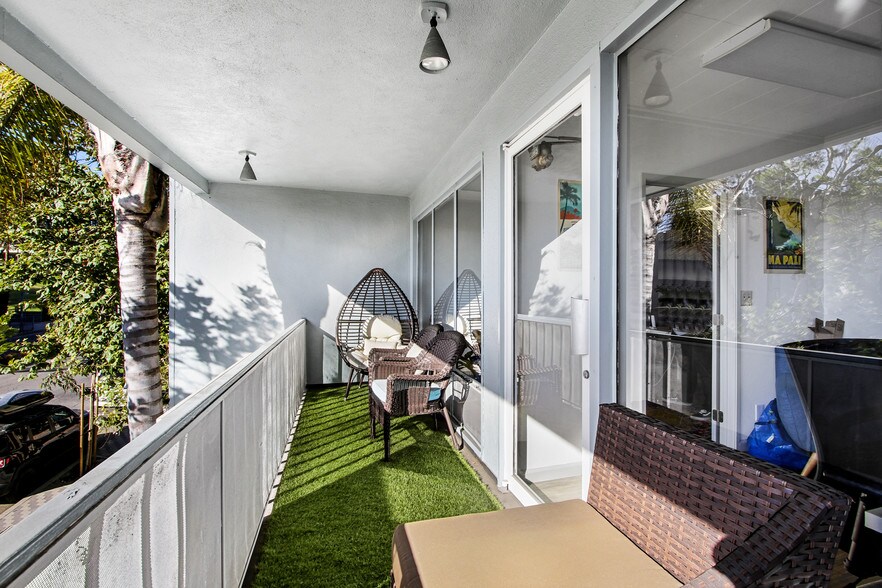 More Photos Of 424 Pico Blvd, Santa Monica Loft Creative Space For Lease