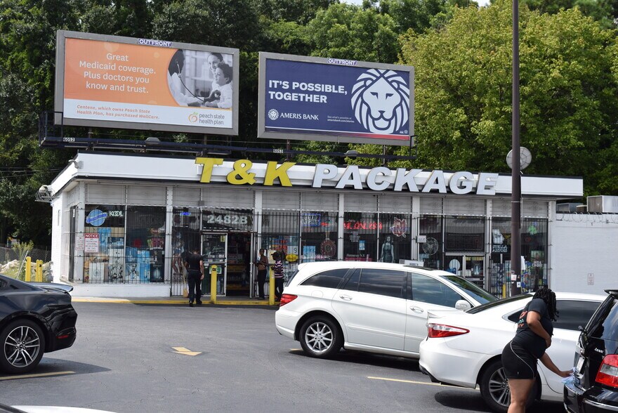 More Photos Of 2460 Mlk Jr Dr SW, Atlanta Freestanding For Sale