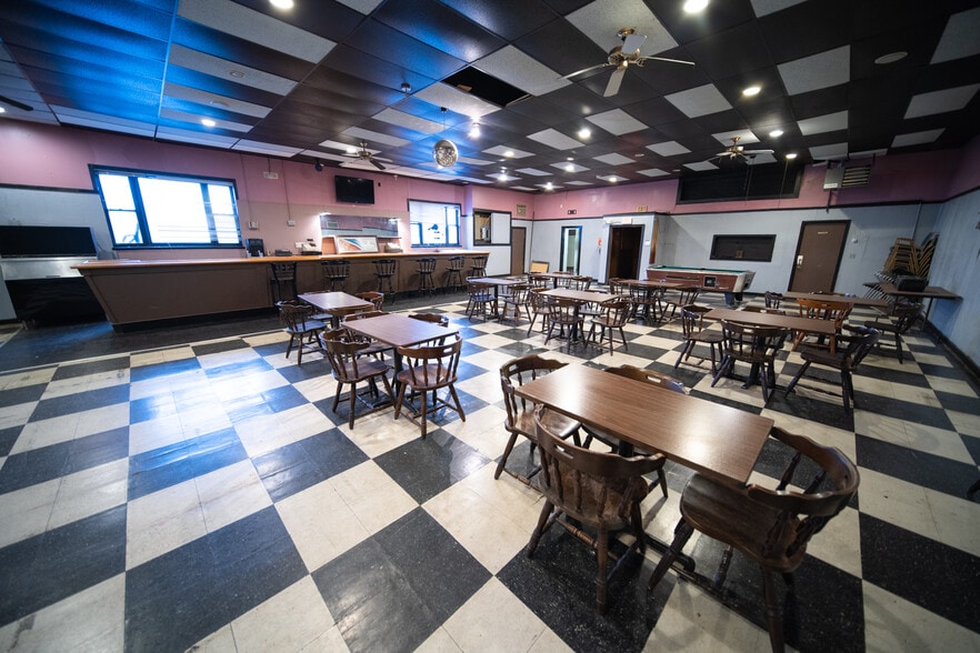 More Photos Of 418 S Front St, New Bedford Warehouse For Sale