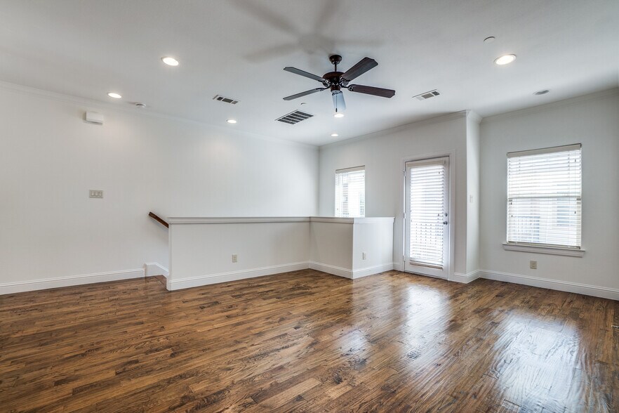 More Photos Of 6140 Oram St, Dallas Apartments For Sale