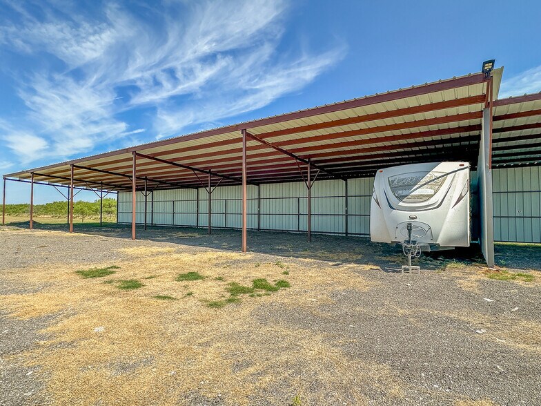 More Photos Of 9672 Seymour hwy, Wichita Falls Self Storage For Sale