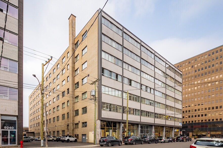 Primary Photo Of 9250 Av Du Parc, Montréal Office For Sale