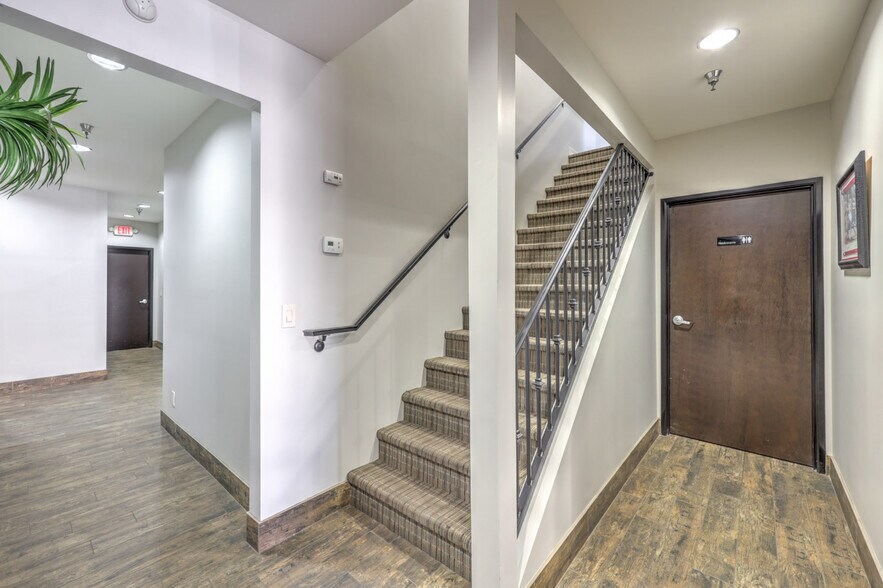 More Photos Of 989 Empire Mesa Way, Henderson Warehouse For Sale