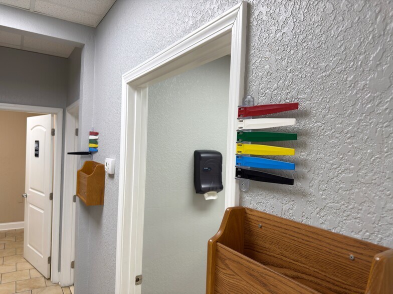 More Photos Of 1030 Wintergap Rd, Oliver Springs Office For Sale