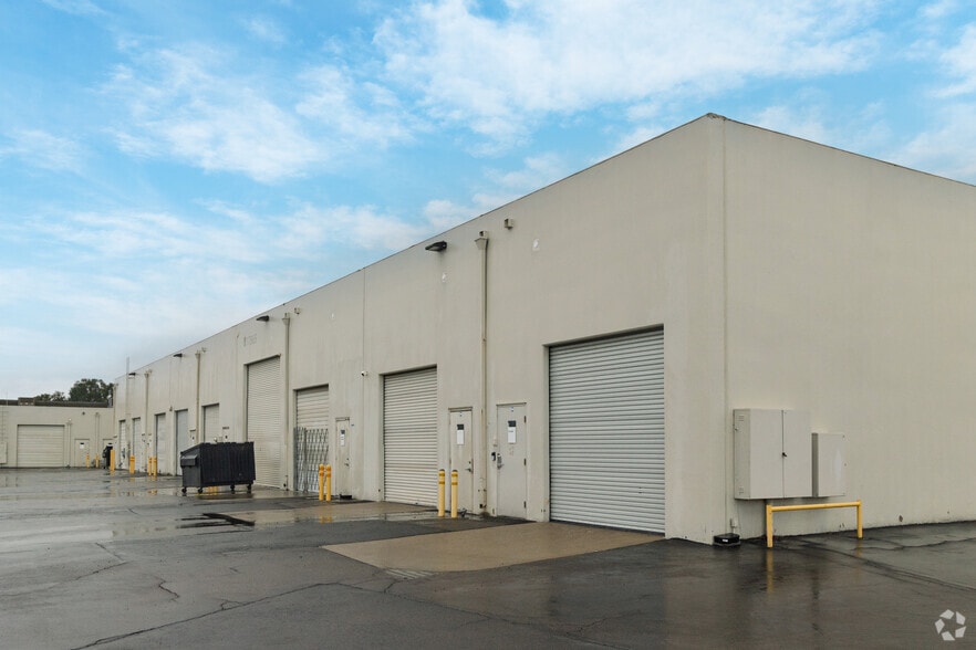 More Photos Of 17865 Sky Park Cir, Irvine Light Manufacturing For Lease
