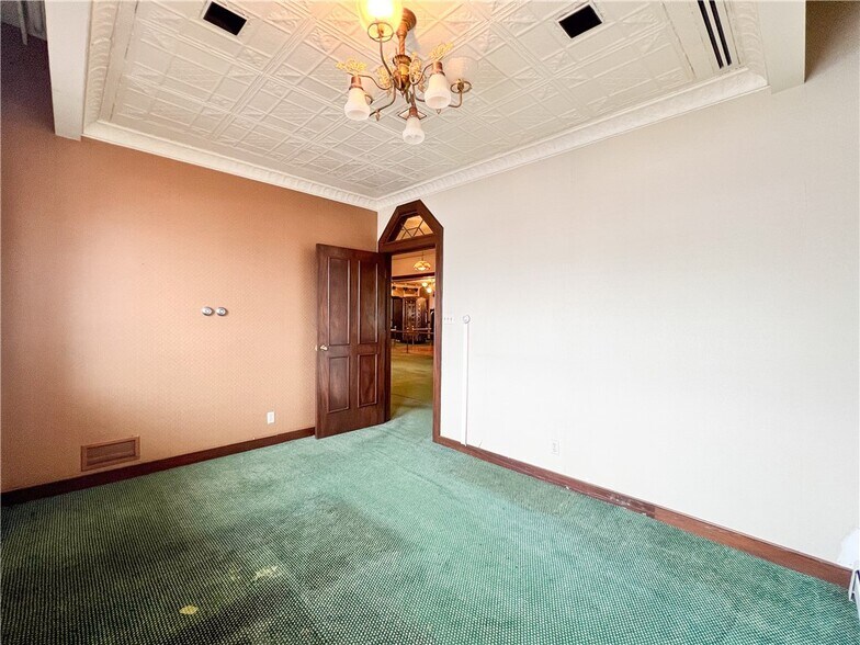 More Photos Of 436 E La Salle Ave, Barron Office Residential For Lease