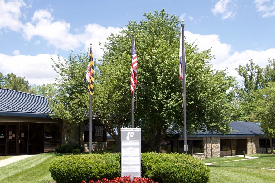 More Photos Of 8945-8975 Guilford Rd, Columbia Unknown For Lease