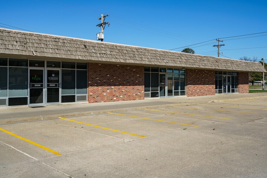 More Photos Of 1105 S 13th St, Norfolk Office For Lease