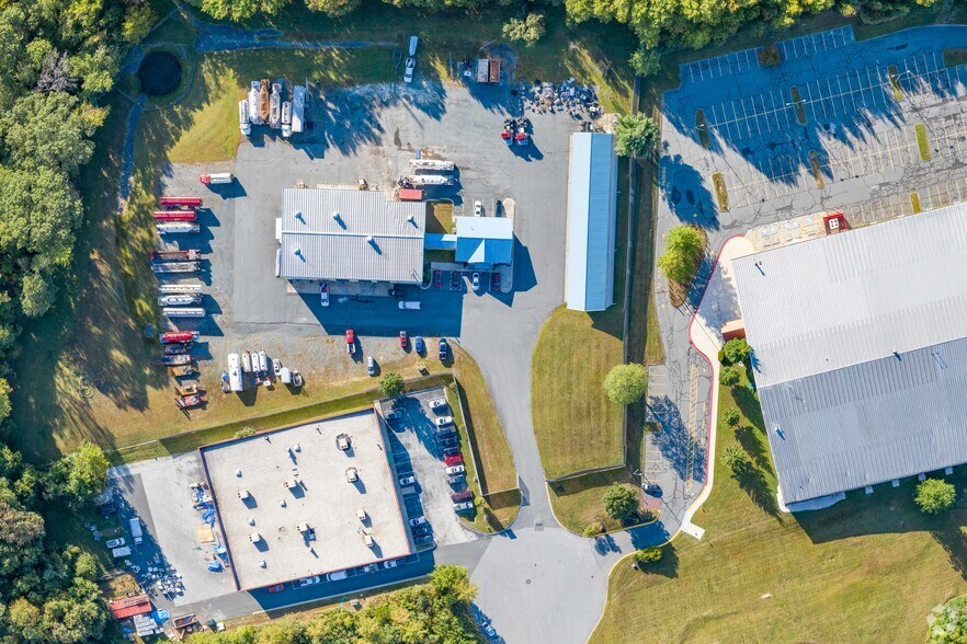 More Photos Of 1299 Governor Ct, Abingdon Warehouse For Lease