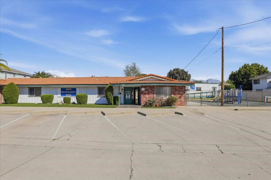 More Photos Of 4266 Walnut Ave, Chino Specialty For Sale