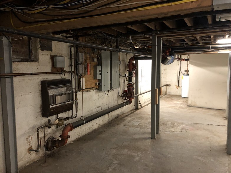 More Photos Of 178 Main Rd, Montville Flex For Lease
