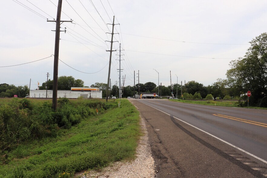 More Photos Of 86 FM 770, Liberty Warehouse For Sale