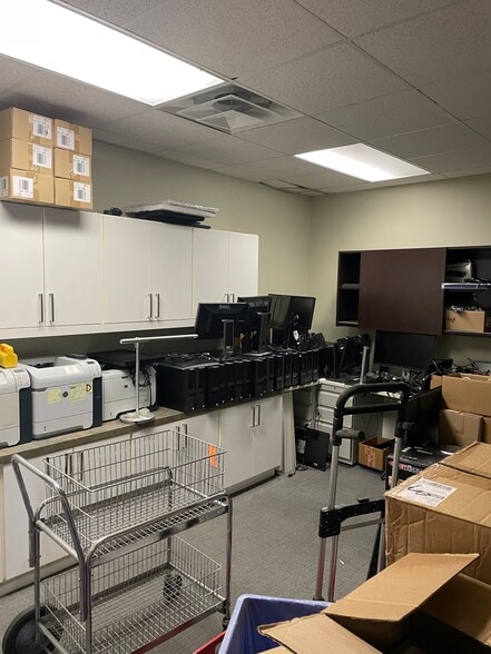 More Photos Of 65 Harristown Rd, Glen Rock Office For Lease