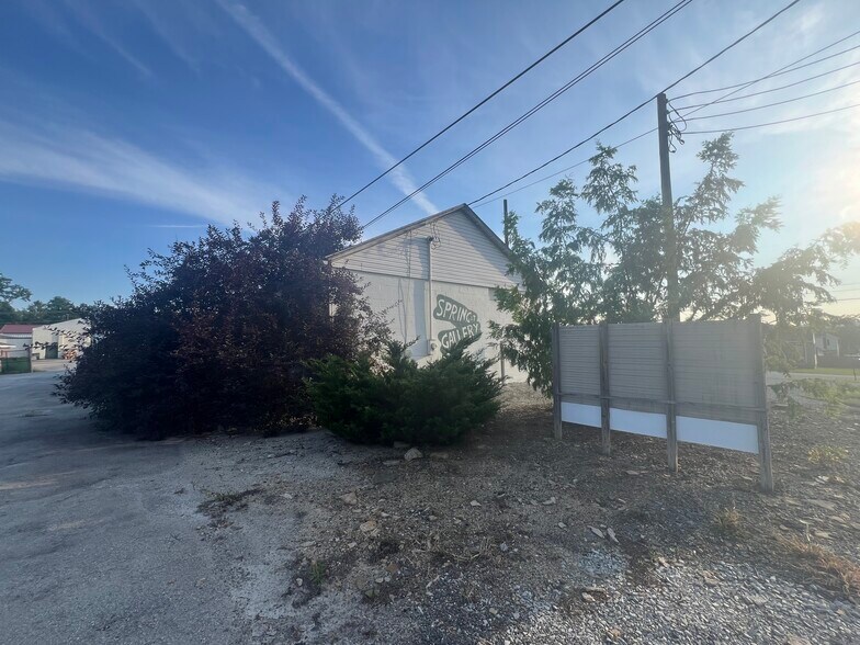 More Photos Of 1205 Spring St, Latrobe Unknown For Lease