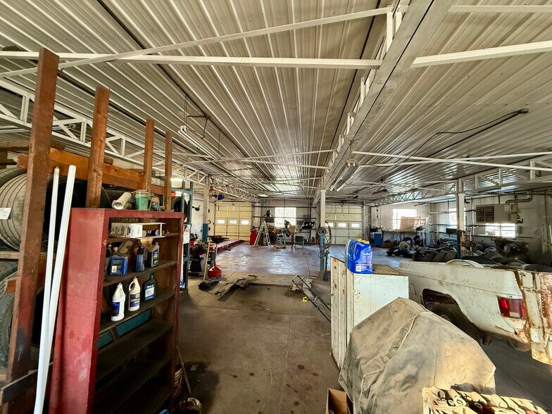 More Photos Of 400 Center St, Marysville Service For Sale