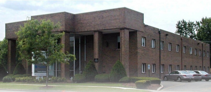 Primary Photo Of 1650 N Arlington Heights Rd, Arlington Heights Office For Lease
