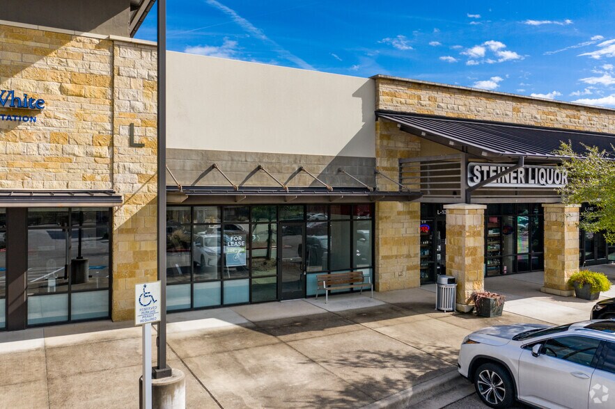 More Photos Of 5000 N Quinlan Park Rd, Austin Unknown For Lease