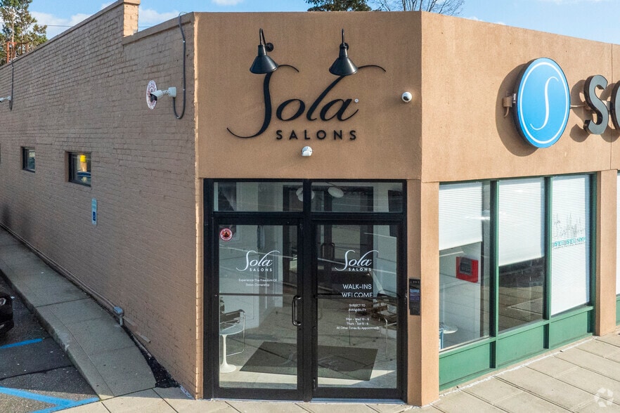 More Photos Of 1149-1171 Merrick Ave, Merrick General Retail For Lease