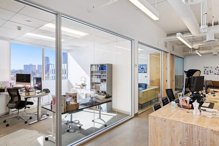 More Photos Of 9701 Wilshire Blvd, Beverly Hills Office For Lease