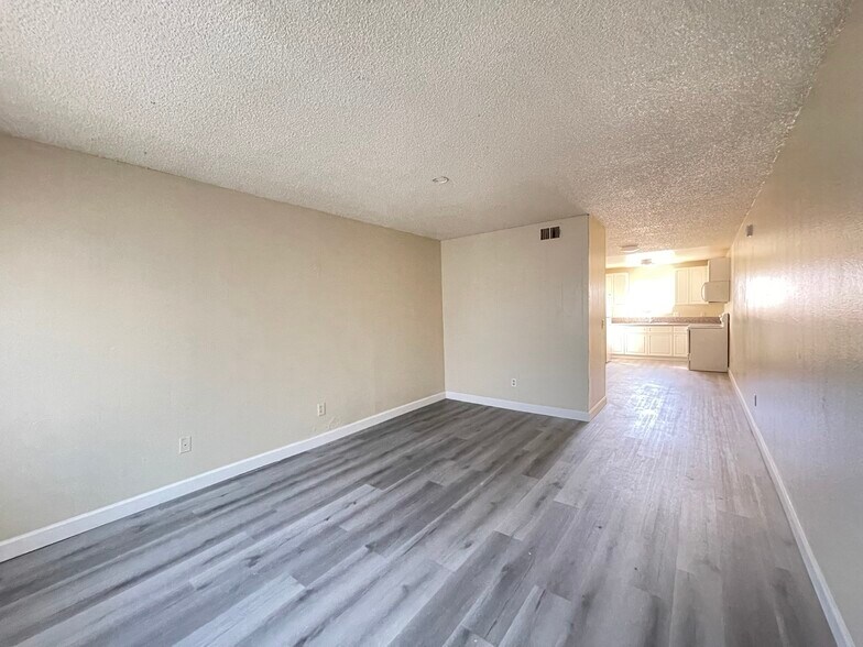More Photos Of 1709 Fairfield Ave, Las Vegas Apartments For Sale