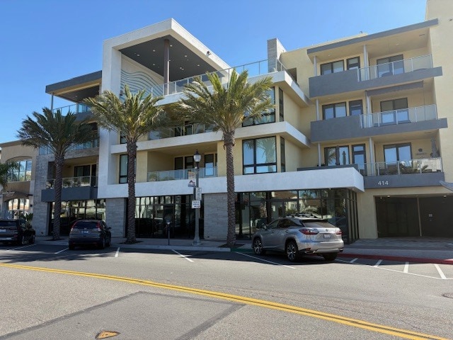 More Photos Of 414-424 Main St, Huntington Beach Apartments For Lease