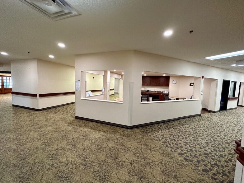 More Photos Of 6900 Wolflin Ave, Amarillo Healthcare For Sale