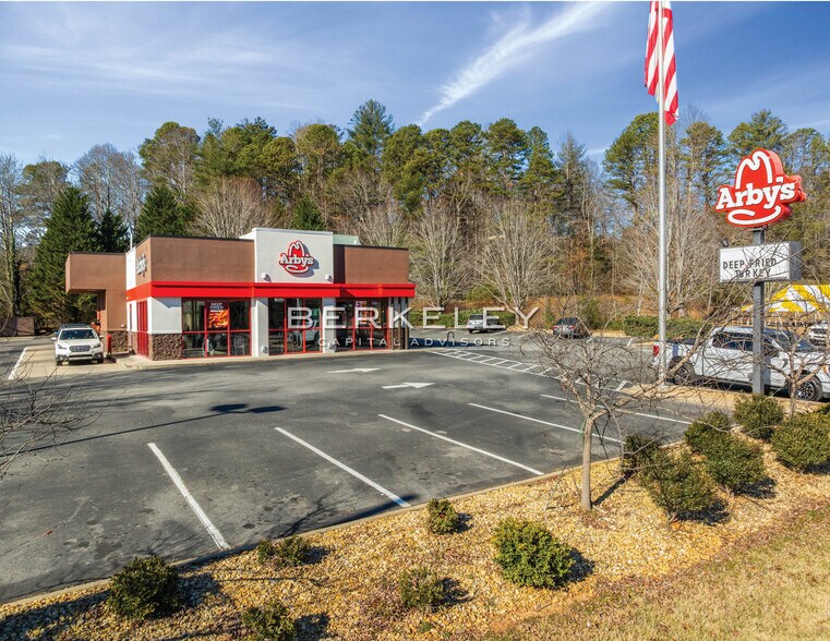 More Photos Of 1025 Asheville hwy, Brevard General Retail For Sale