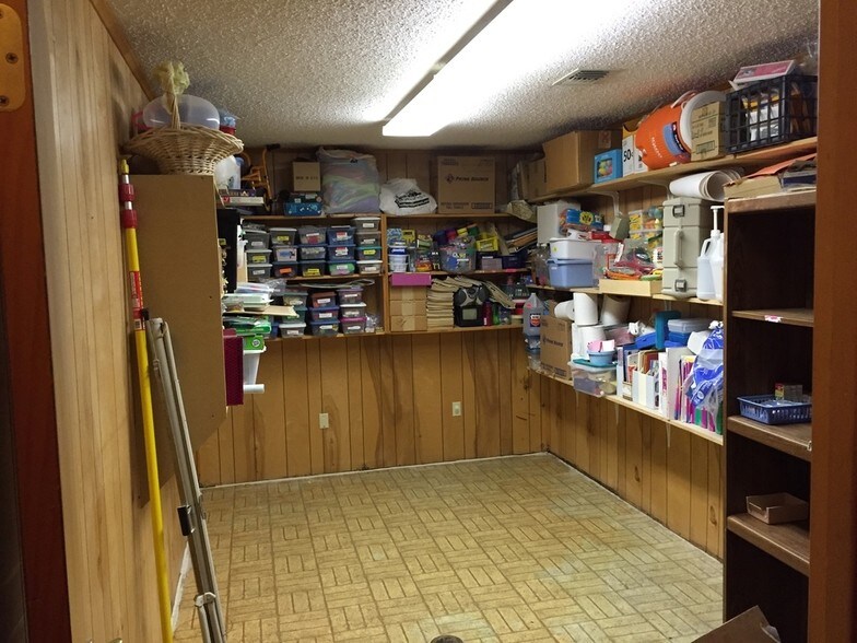 More Photos Of 130 Charter Oak Dr, Canyon Lake Daycare Center For Sale