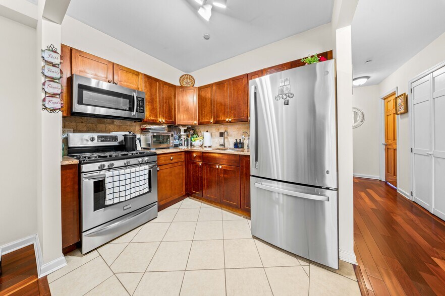 More Photos Of 3530 10th St, Astoria Apartments For Sale