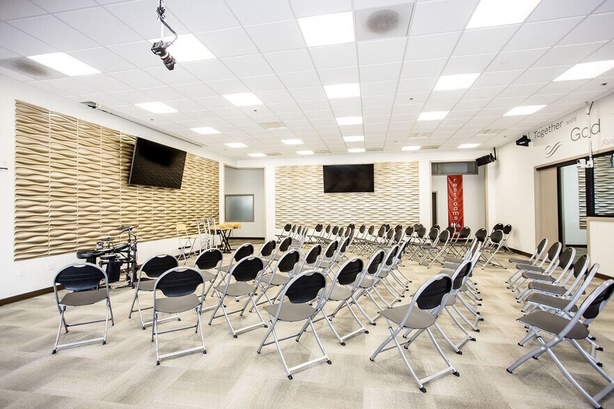 More Photos Of 4400 Keller Ave, Oakland Freestanding For Sale