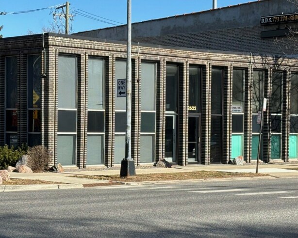 Primary Photo Of 2622 W Peterson Ave, Chicago Office For Lease