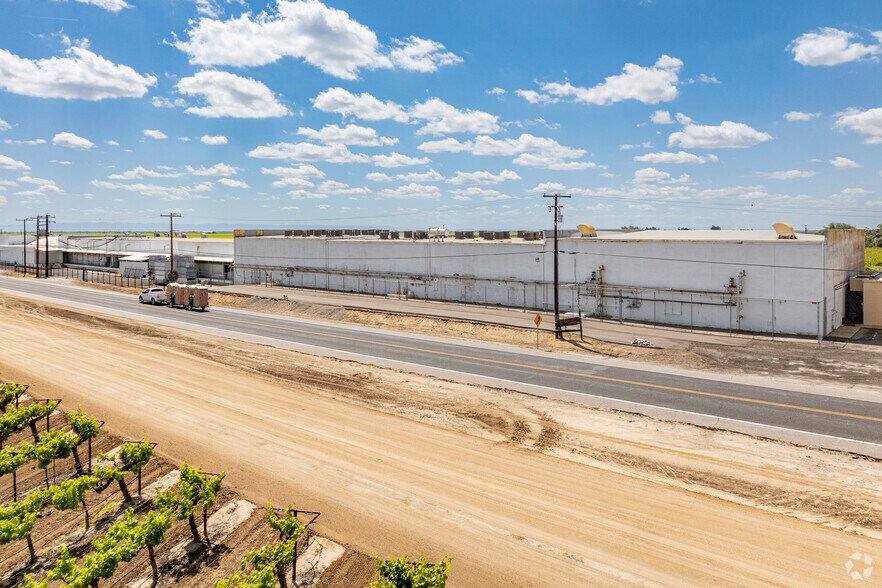 More Photos Of 11265 Famoso Porterville Hwy, Delano Refrigeration Cold Storage For Sale