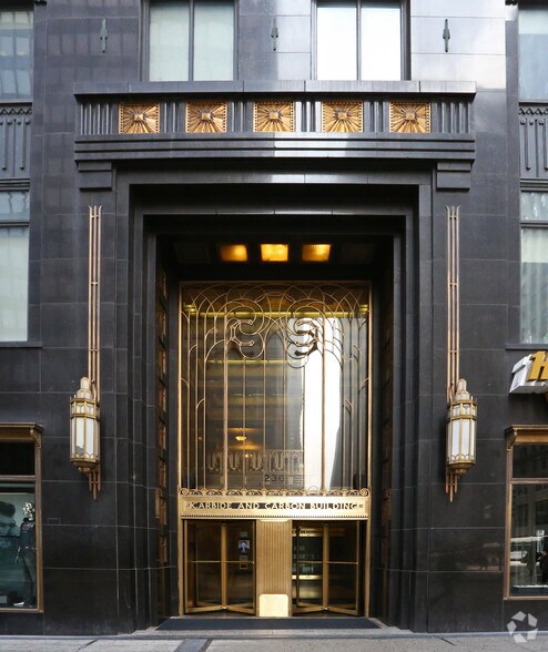 More Photos Of 230 N Michigan Ave, Chicago Hotel For Lease
