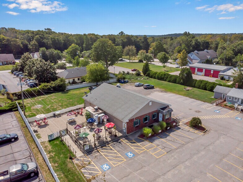 More Photos Of 50-54 Main St, Hebron Restaurant For Lease