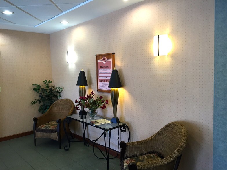 More Photos Of 436 Amherst St, Nashua Medical For Lease