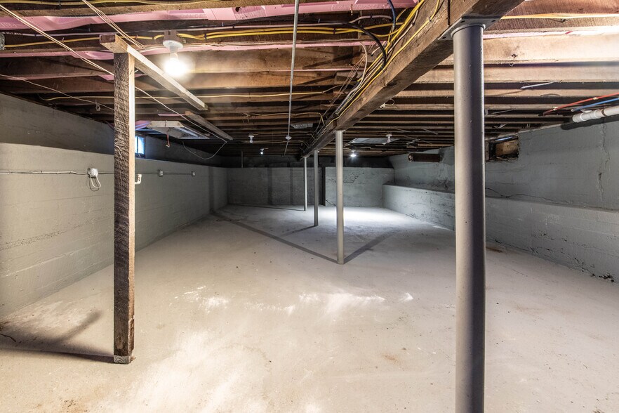 More Photos Of 120 Danielson Pike, Foster Freestanding For Sale
