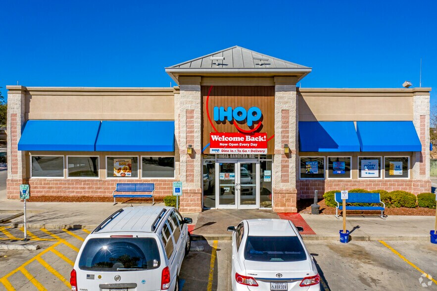 More Photos Of 11309-11323 Bandera Rd, San Antonio Unknown For Lease