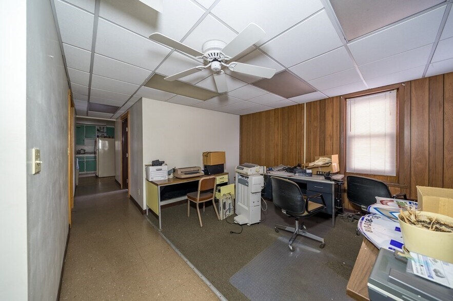 More Photos Of 318 N Elmer Ave, Sayre Unknown For Lease