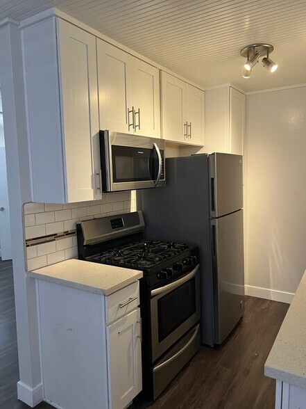 More Photos Of 1014 N Oxford Ave, Los Angeles Apartments For Sale