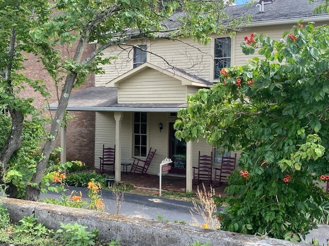 More Photos Of 313 S Green St, Glasgow Hospitality For Sale