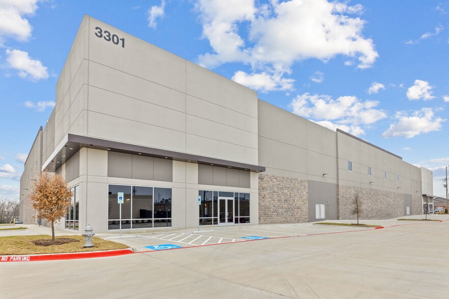 More Photos Of 3301 Enterprise Dr, Rowlett Warehouse For Sale