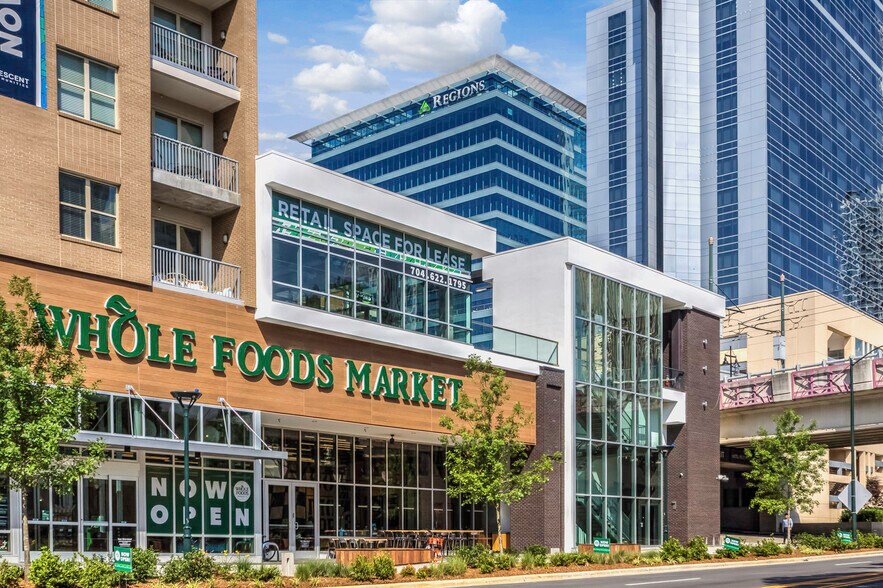 More Photos Of 615 S College St, Charlotte Office For Lease