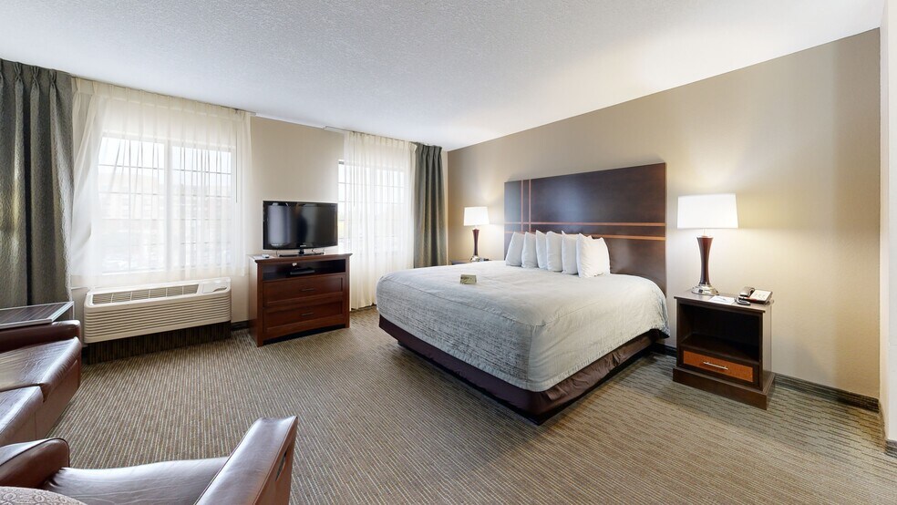 More Photos Of 1211 2nd St SW, Rochester Hospitality For Sale