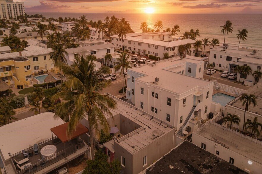 More Photos Of 322 Oklahoma St, Hollywood Multifamily For Sale