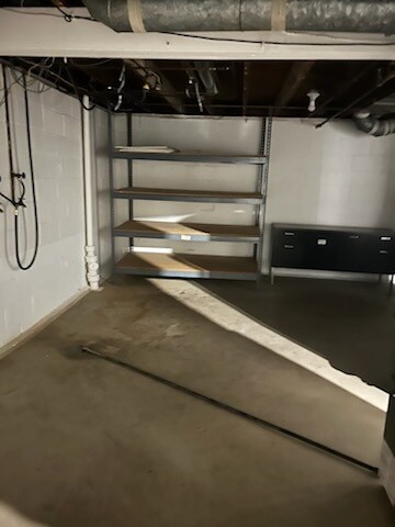 More Photos Of 5922 South Ave, Youngstown Office For Lease