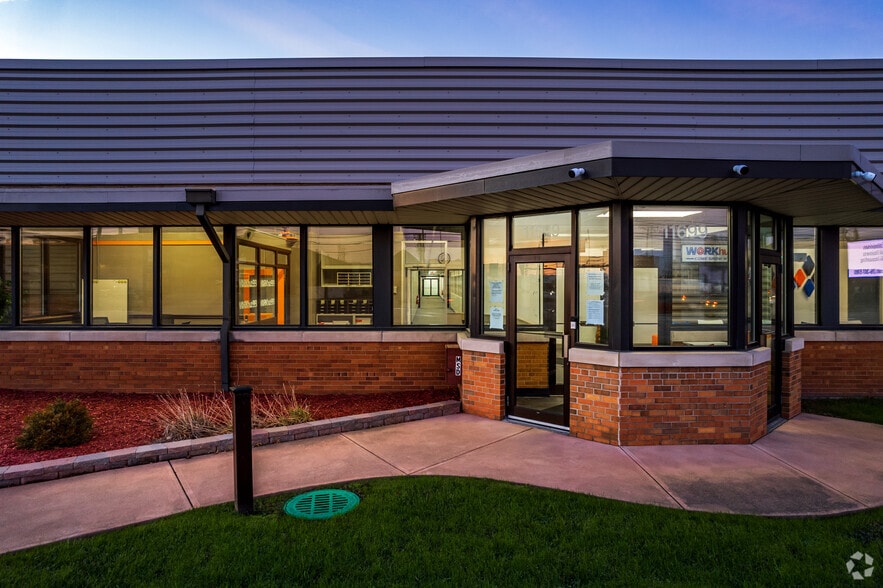 More Photos Of 11699 Brookpark Rd, Parma Office Residential For Lease