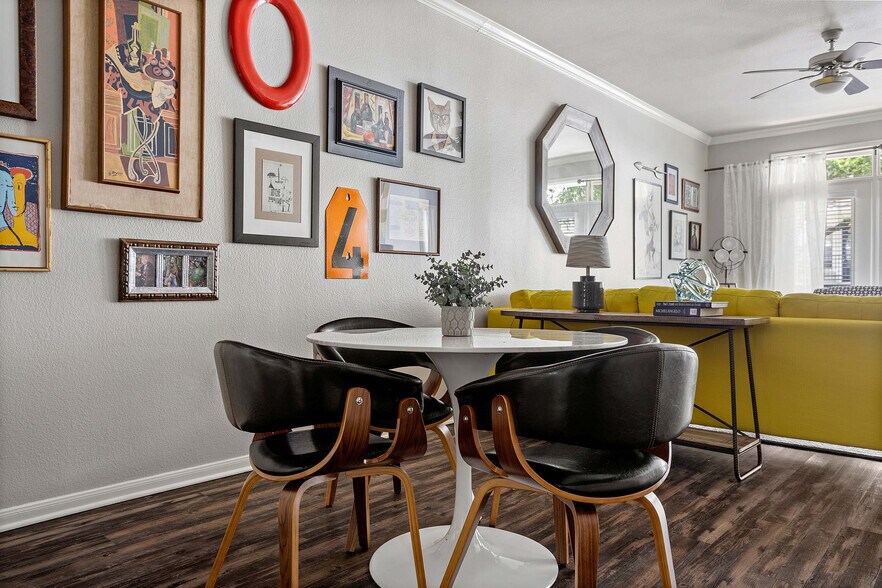 More Photos Of 7927 Forest Ln, Dallas Apartments For Lease